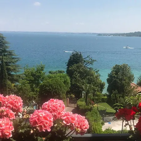 Claudia-la Terrazza Sul Lago