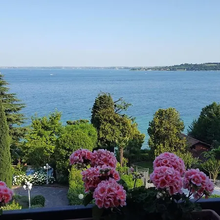Claudia-la Terrazza Sul Lago *